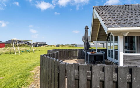 Freya - 200M from the Sea: Tag, Hus, Boligområde, Hjem, Estate, Sommerhus, Design