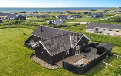 Wifred - 250M from the Sea