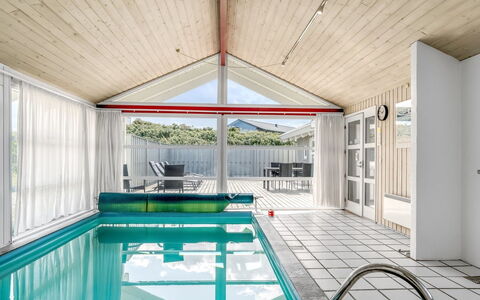 Anne - 100M from the Sea: Svømmepøl, Kompositmateriale, Udvej, Loft, Eco Hotel, Skygge, Hotel, Design, Stol, Villa