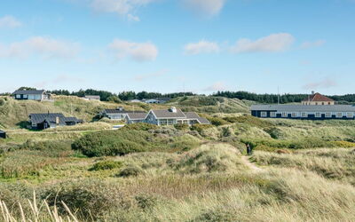 Anne - 100M from the Sea