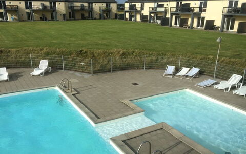 Helke - 150M from the Sea: Svømmepøl, Udvej, Thermae, Skygge, Udendørs Møbler, Estate, Gårdsplads, Hotel, Villa, Stol