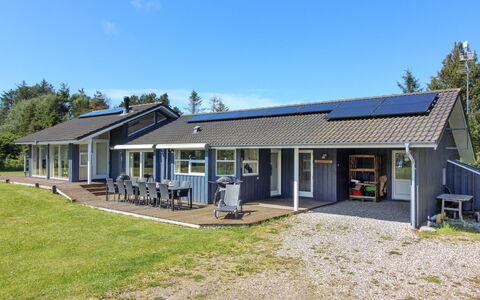Villads - 1Km from the Sea: Træ, Hus, Sommerhus, Hjem, Tag, Landdistrikt, Sidespor, Bjælkehytte, Garden Bygninger, Hårdttræ