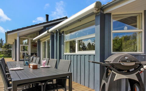 Villads - 1Km from the Sea: Træ, Hus, Sommerhus, Hjem, Tag, Landdistrikt, Sidespor, Bjælkehytte, Garden Bygninger, Hårdttræ