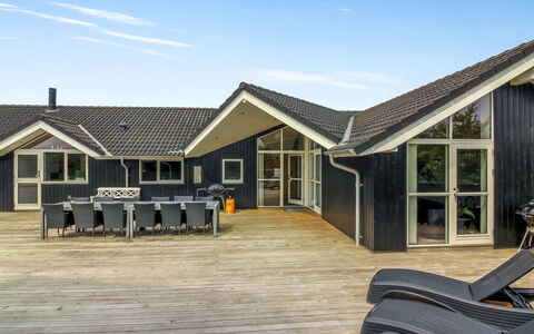 Steen - 800M from the Sea: Hus, Hjem, Tag, Sommerhus, Estate, Landscaping, Garden Bygninger, Sidespor, Stuehus