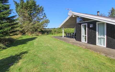 Gesine - 900M from the Sea: Hus, Hjem, Sommerhus, Tag, Stuehus, Estate, Lawn, Sidespor, Garden Bygninger, Landscaping