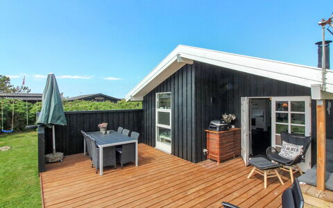 Myriam - 200M from the Sea: Plantesamfund, Sollys, Urteagtig Plante, Have, Plantation, Landbrug, Farm