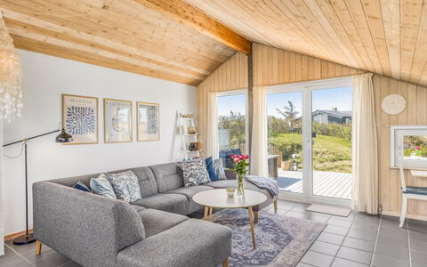 Doritea - 50M from the Sea: Træ, Hjem, Sommerhus, Hårdttræ, Bejdse, Trægulve, Stue, Planke, Tømmer
