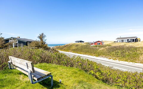 Doritea - 50M from the Sea: Himmel, Blå, Sommerhus, Arkivbilleder