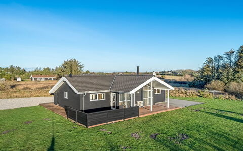 Oskarvine - 900M from the Sea: Tag, Hus, Hjem, Sommerhus, Sidespor, Estate, Indkørsel, Garden Bygninger, Gård, Skur