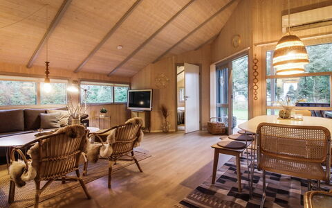 Lovisa - 500M from the Sea: 