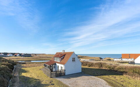 Nantje - 125M from the Sea: Himmel, Blå, Bygning, Hus, Hjem, Tag, Arkitektur, Sommerhus, Boligområde, Land Lot