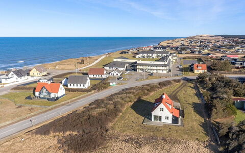 Nantje - 125M from the Sea: Hus, Boligområde, Tag, Landskab, Land Lot, Hjem, Hældning, Forstad, Sand