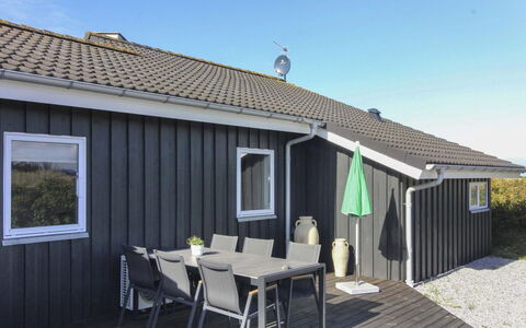 Lauri - 350M from the Sea: Tag, Hus, Boligområde, Hjem, Estate, Sommerhus, Design