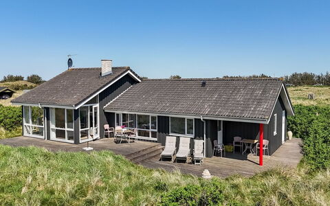 Lauri - 350M from the Sea: 