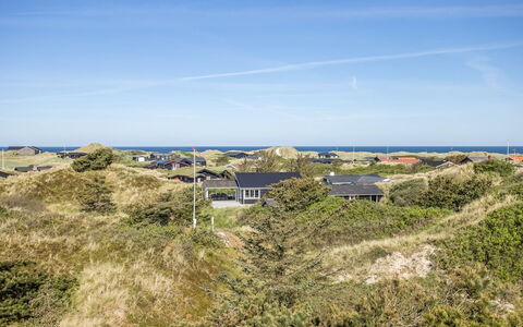 Estefania - 450M from the Sea: Møbel, Bord, Udendørs Møbler, Udendørs Bord, Stol, Bejdse, Skygge, Backyard, Sommerhus, Køkken & Spisebord