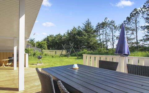 Eden - 800M from the Sea: Plantesamfund, Sollys, Urteagtig Plante, Have, Plantation, Landbrug, Farm