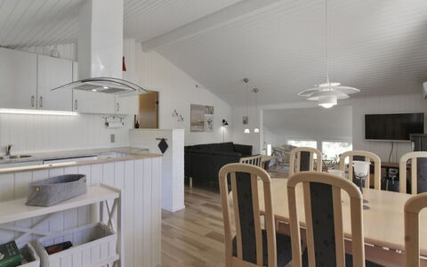 Eden - 800M from the Sea: Plantesamfund, Sollys, Urteagtig Plante, Have, Plantation, Landbrug, Farm