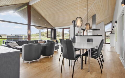 Ilmatar - 650M from the Sea: Plantesamfund, Sollys, Urteagtig Plante, Have, Plantation, Landbrug, Farm