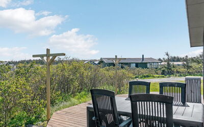 Bertil - 400M from the Sea
