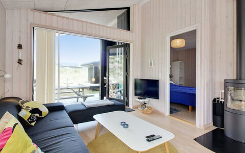 Mikkel - 300M from the Sea: Træ, Gulvbelægning, Etage, Loft, Trægulve, Stue, Hårdttræ, Bejdse, Planke, Design