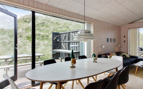 Mikkel - 300M from the Sea: Træ, Gulvbelægning, Indretning, Etage, Loft, Møbel, Trægulve, Køkken & Spisebord, Hårdttræ, Spisestue