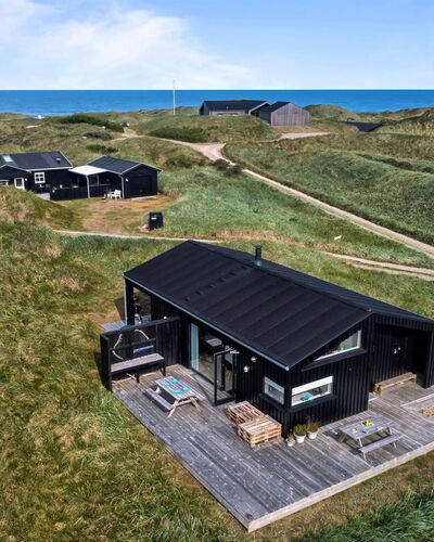 Mikkel - 300M from the Sea