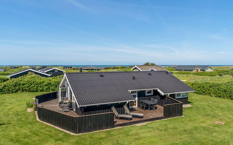 Sina - 300M from the Sea: Hus, Hjem, Dør, Tag, Sommerhus, Estate, Have, Skygge, Sidespor, Gård