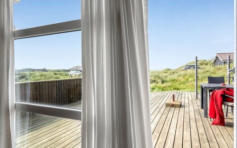 Broder - 150M from the Sea: Sommerhus, Have, Sidespor, Garden Bygninger, Skygge, Gård, Backyard, Lawn, Stuehus, Landscaping