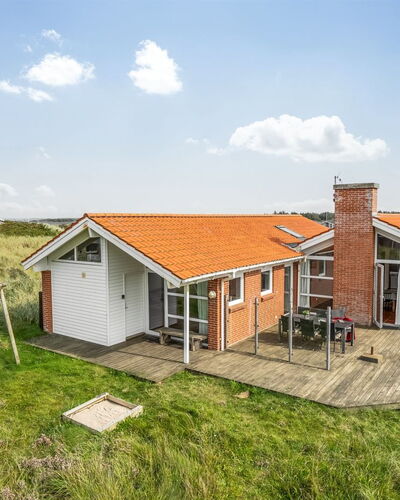 Broder - 150M from the Sea