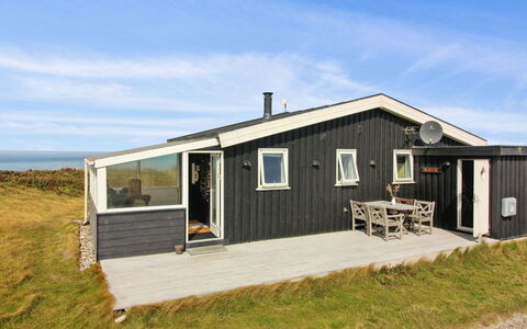Freydis - 92M from the Sea: Møbel, Indretning, Stol, Gulvbelægning, Bord, Udvej, Etage, Loft, Værelse, Eco Hotel