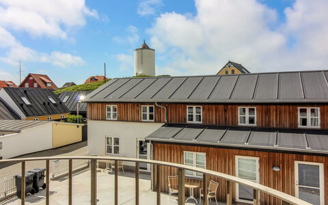 Poulsen - 200M from the Sea: Blå, Sommerhus, Hus, Hjem, Stuehus, Estate, Sidespor