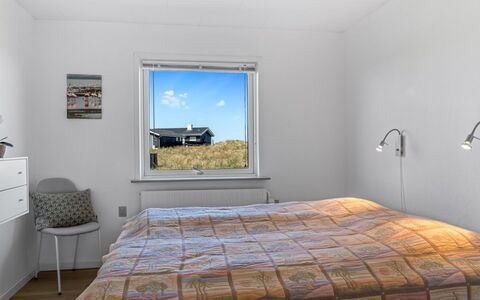 Nayeli - 275M from the Sea: Hjem, Soveværelse, Seng, Sengetøj, Sengetøj, Bed Frame, Dagslys, Hårdttræ, Sengetøj, Gips