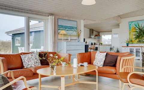 Elco - 450M from the Sea: Træ, Hus, Sommerhus, Hjem, Tag, Landdistrikt, Sidespor, Bjælkehytte, Garden Bygninger, Hårdttræ