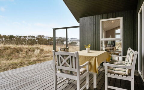 Elco - 450M from the Sea: Træ, Hus, Sommerhus, Hjem, Tag, Landdistrikt, Sidespor, Bjælkehytte, Garden Bygninger, Hårdttræ