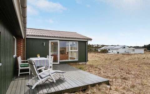 Elco - 450M from the Sea: Træ, Hus, Sommerhus, Hjem, Tag, Landdistrikt, Sidespor, Bjælkehytte, Garden Bygninger, Hårdttræ