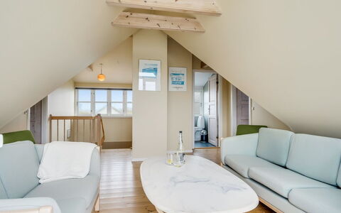 Ima - 60M from the Sea: Sommerhus, Hjem, Hus, Tag, Veranda, Estate, Sidespor, Garden Bygninger, Stuehus, Gård