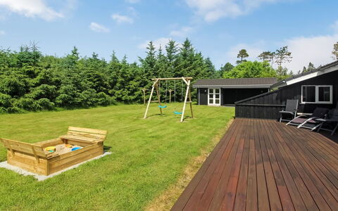 Beeke - 1.4Km from the Sea: Træ, Land Lot, Hårdttræ, Planke, Have, Dæk, Bejdse, Lawn, Trægulve, Backyard