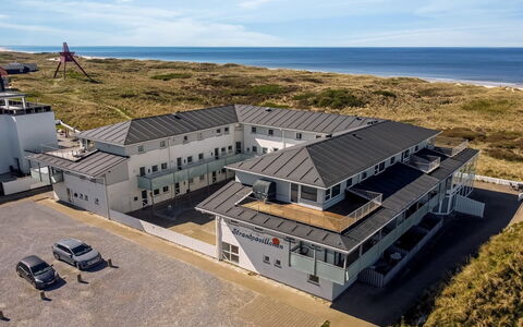 Nonni - 200M from the Sea: Svømmepøl, Udendørs Møbler, Møbel, Udvej, Flise, Eco Hotel, Skygge, Stol, Fritid, Estate
