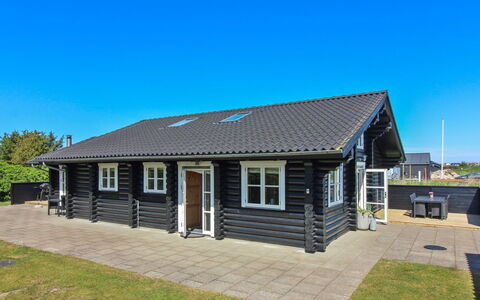 Salmund - 600M from the Sea: Tag, Hus, Hjem, Sommerhus, Sidespor, Estate, Indkørsel, Garden Bygninger, Gård, Skur