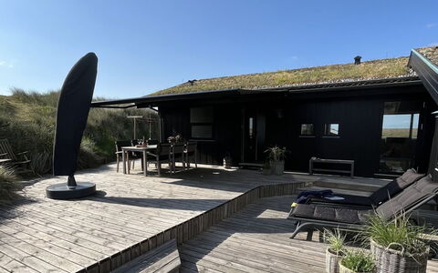 Eelin - 275M from the Sea: Tag, Hus, Hjem, Sommerhus, Sidespor, Estate, Indkørsel, Garden Bygninger, Gård, Skur