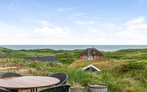 Eelin - 275M from the Sea: Tag, Hus, Hjem, Sommerhus, Sidespor, Estate, Indkørsel, Garden Bygninger, Gård, Skur