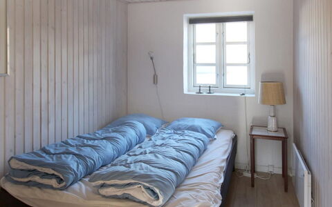 Norman - 150M from the Sea: Seng, Soveværelse, Sengetøj, Træ, Sengetøj, Etage, Sengetøj, Møbel, Bed Frame, Gulvbelægning