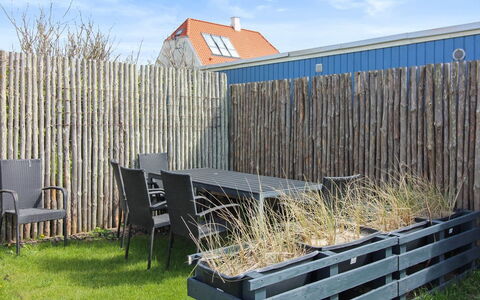 Arnke - 125M from the Sea: Hus, Hjem, Tag, Sommerhus, Busk, Sidespor, Dør, Have, Stuehus