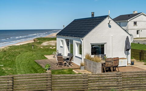 Trifun - 50M from the Sea: Plantesamfund, Sollys, Urteagtig Plante, Have, Plantation, Landbrug, Farm