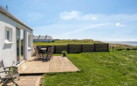 Trifun - 50M from the Sea: Plantesamfund, Sollys, Urteagtig Plante, Have, Plantation, Landbrug, Farm
