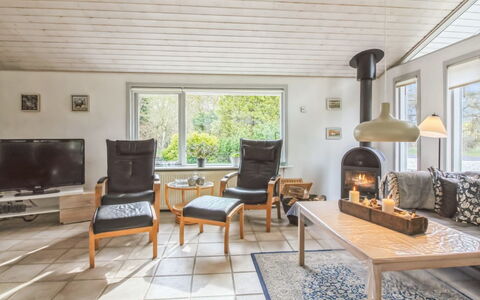 Antonella - 850M from the Sea: 