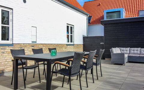 Kimon - 600M from the Sea: Arkitektur, Tag, Hjem, Kompositmateriale, Dagslys, Sidespor, Indkørsel