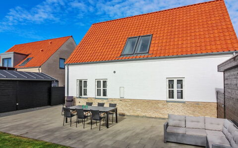 Kimon - 600M from the Sea: Arkitektur, Tag, Hjem, Kompositmateriale, Dagslys, Sidespor, Indkørsel
