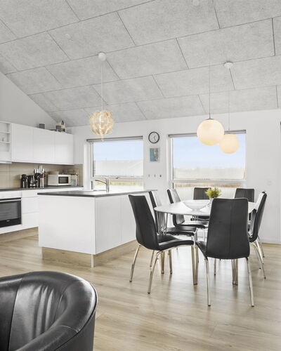 Kirsi - 1.6Km from the Sea