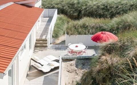 Franja - 100M from the Sea: Træ, Hus, Sommerhus, Hjem, Tag, Landdistrikt, Sidespor, Bjælkehytte, Garden Bygninger, Hårdttræ